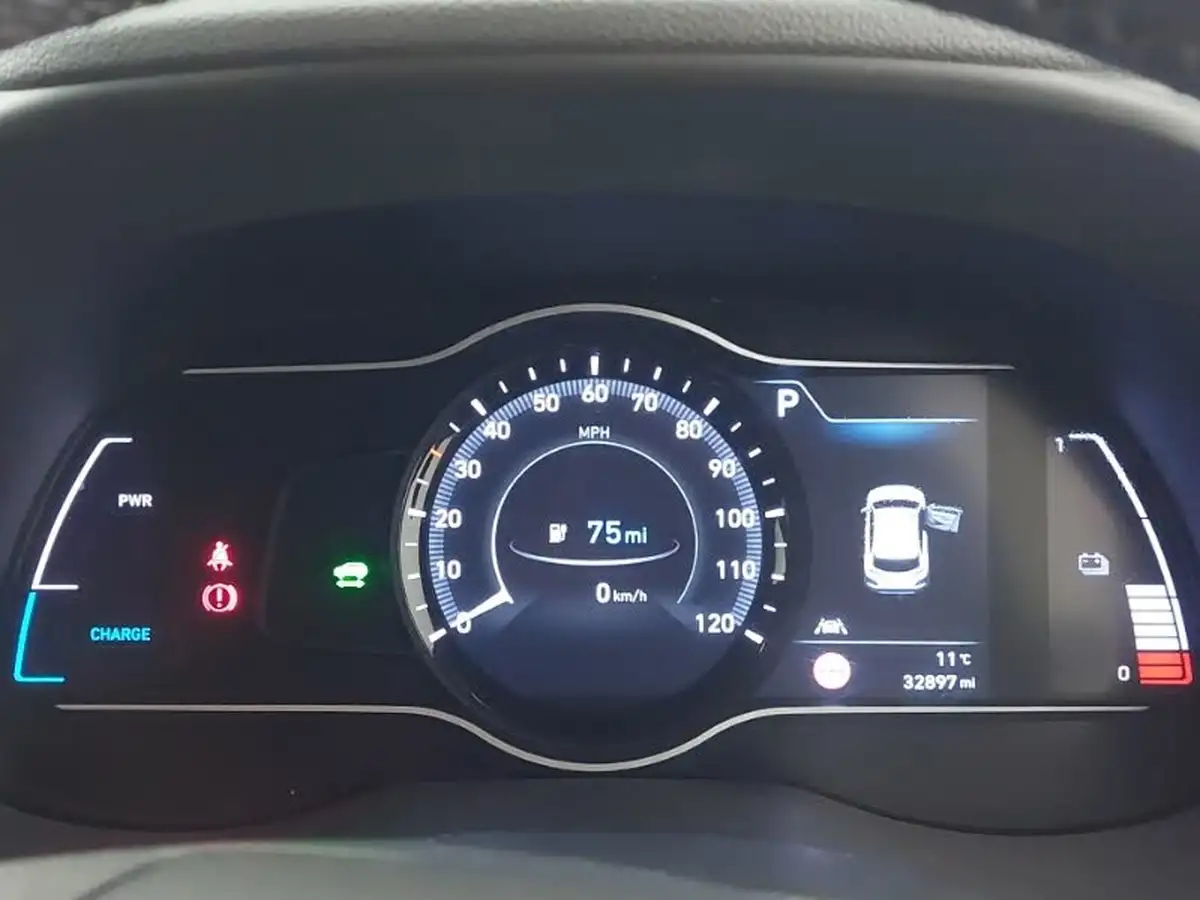 2020-hyundai-kona-e-premium-204ps-big-17