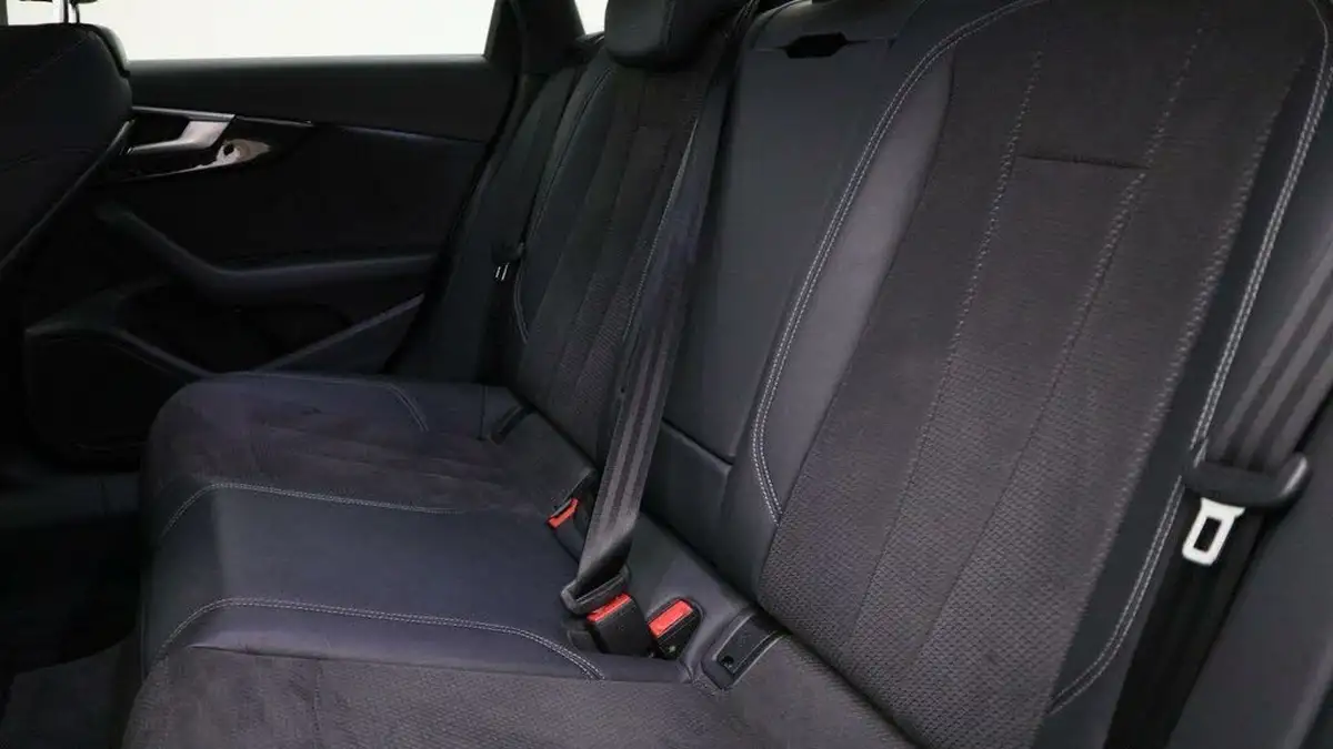 2021-audi-a4-20-35-tdi-black-edition-big-6