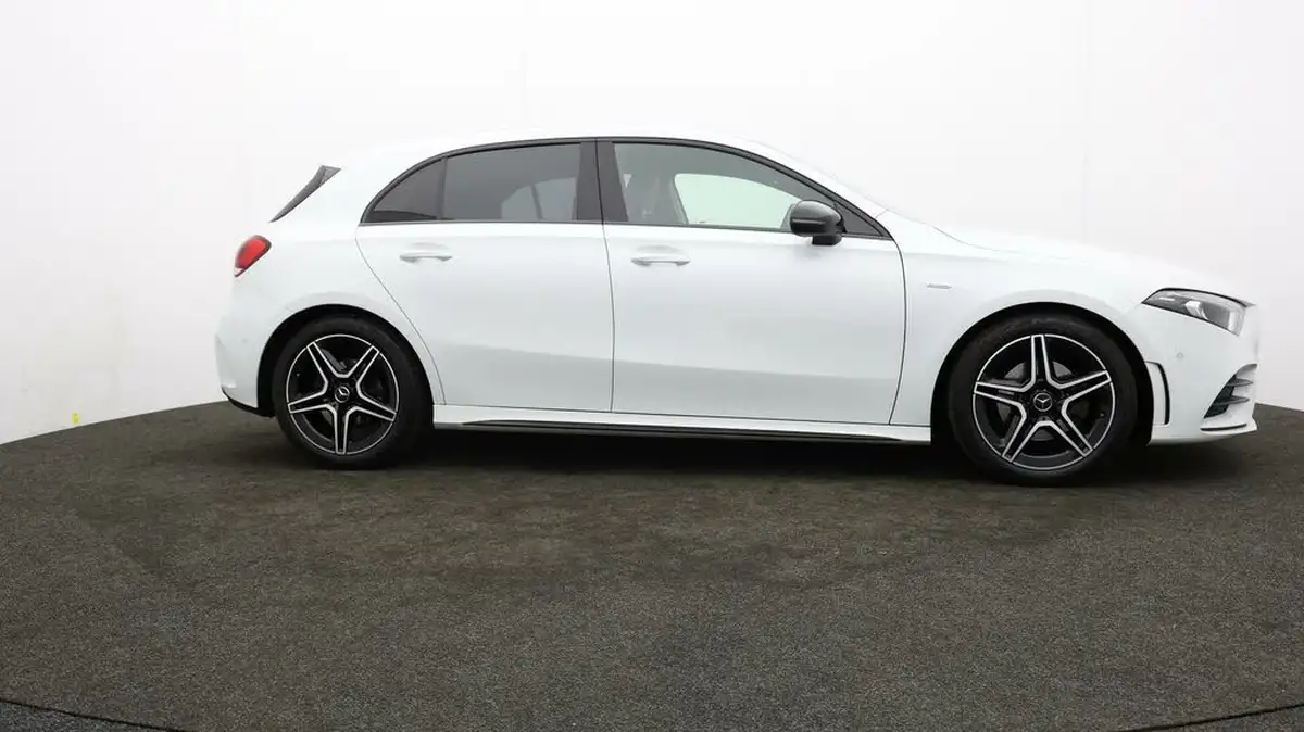 2022-mercedes-benz-a-class-13-a180-amg-line-executive-edition-hatchback-5d-7g-dct-big-34