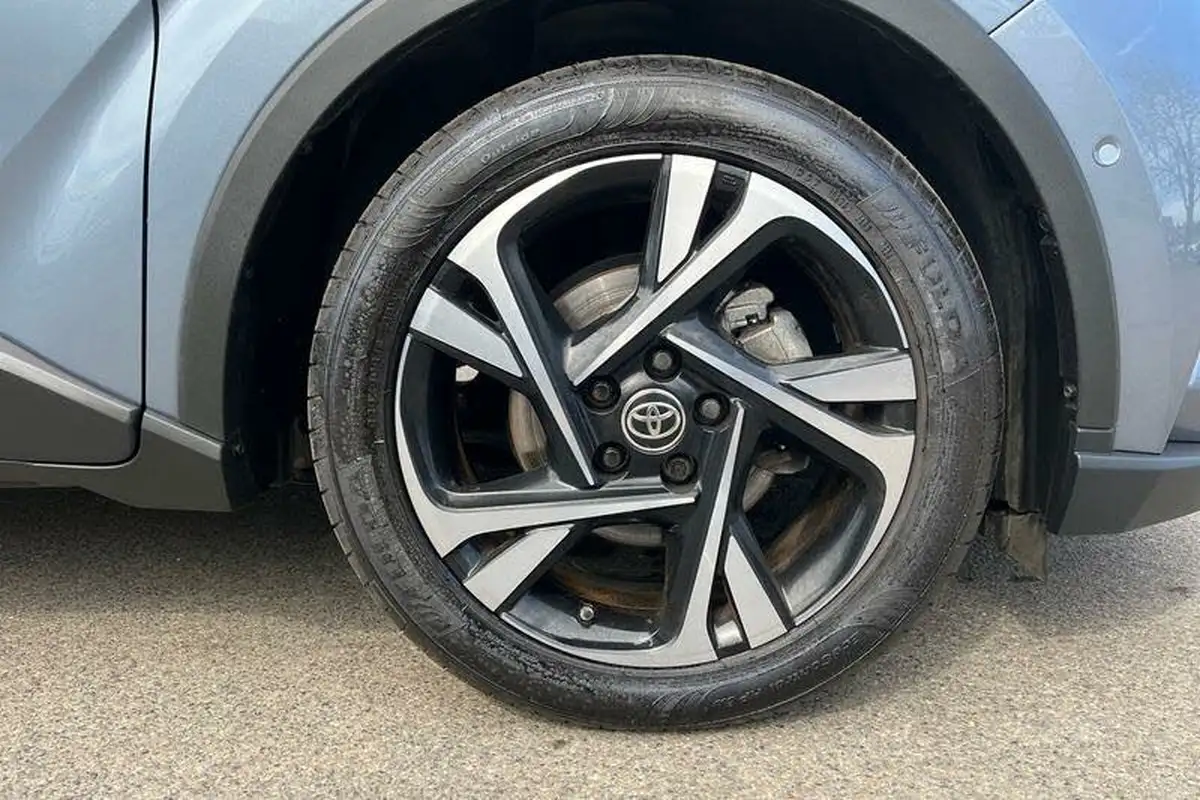 2022-toyota-c-hr-18-vvt-i-design-big-7