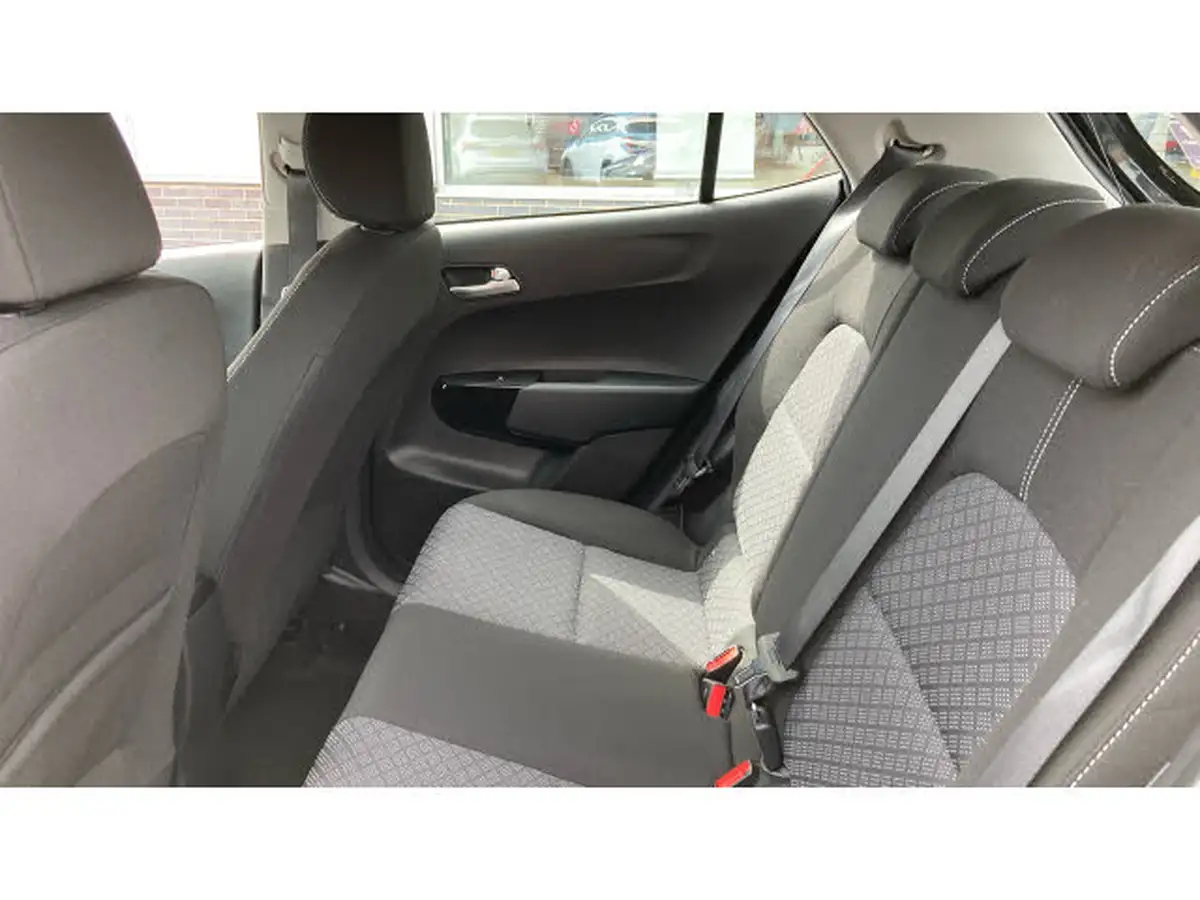 2024-kia-picanto-10-2-big-15