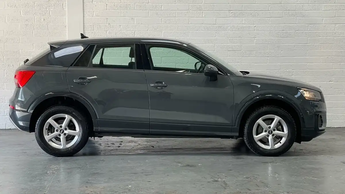 2020-audi-q2-16-30-tdi-technik-s-tronic-big-11