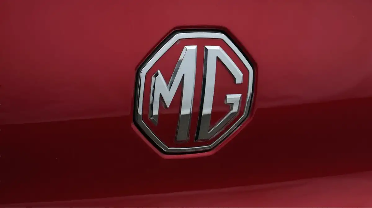 2022-mg-zs-suv-e-trophy-ev-176ps-big-22