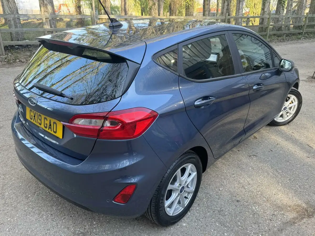 2019-ford-fiesta-10t-zetec-5d-big-14