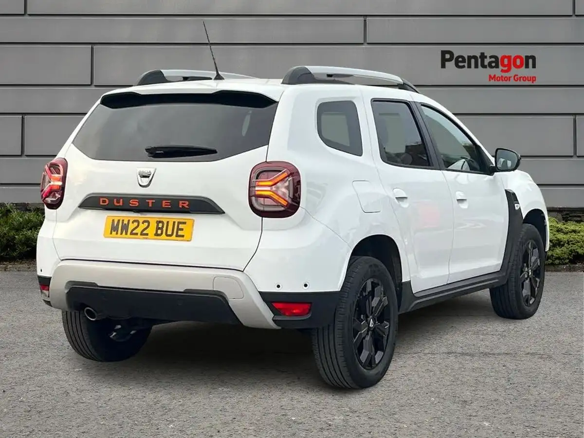 2022-dacia-duster-13-tce-extreme-se-150bhp-edc-big-3