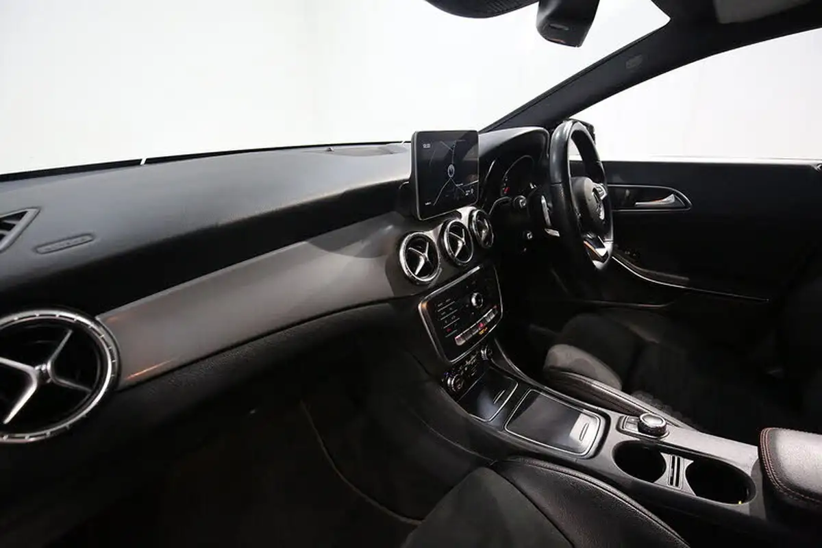 2019-mercedes-benz-cla-21d-cla-220d-amg-line-night-edition-170ps-ss-coupe-4d-4matic-big-20
