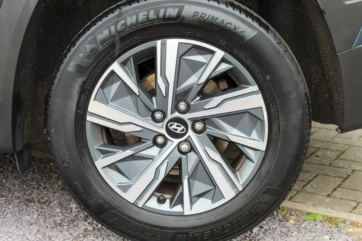 2022-hyundai-tucson-16-t-gdi-se-connect-150ps-big-13