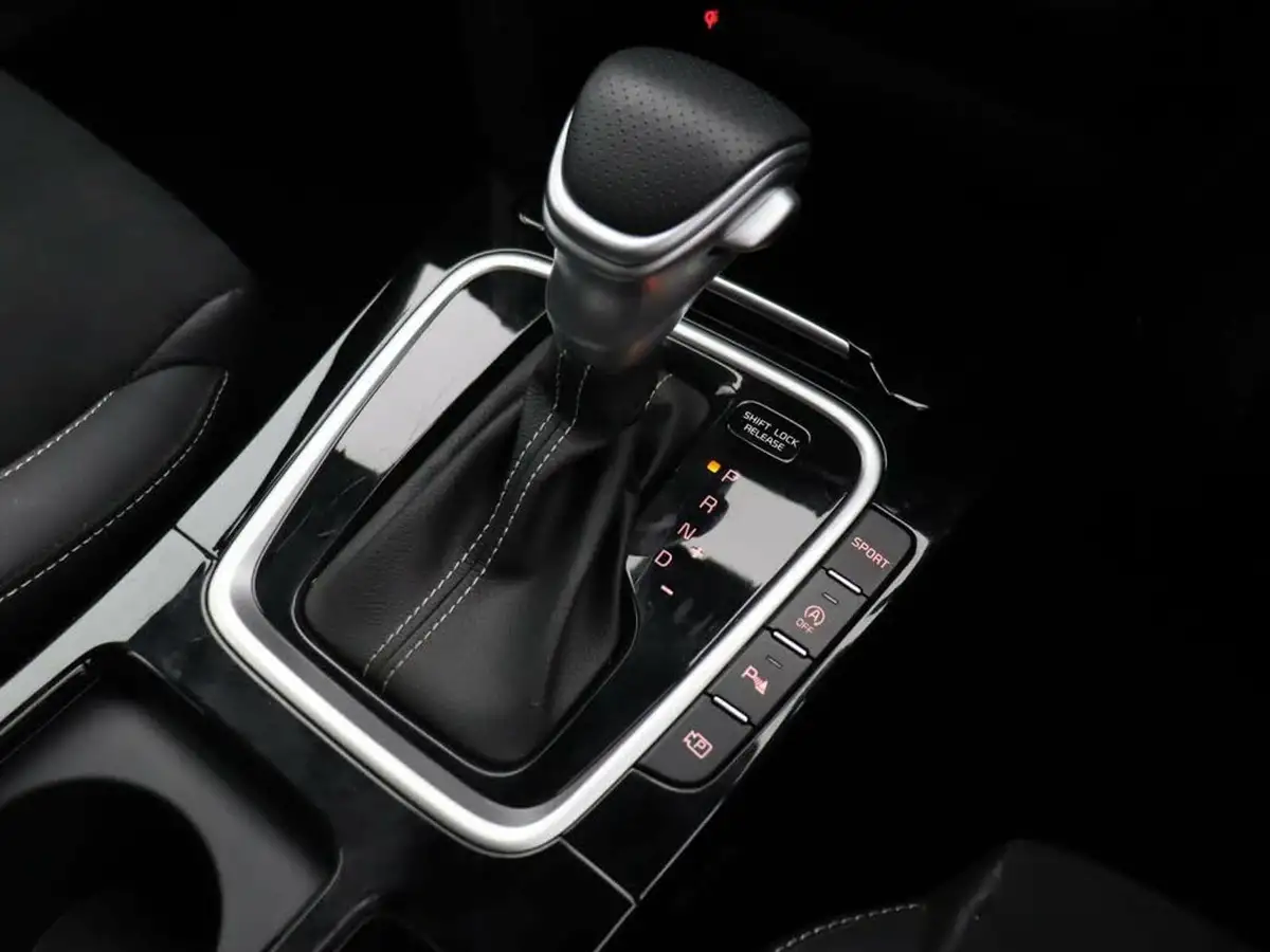 2023-kia-pro-ceed-15-t-gdi-gt-line-s-158bhp-big-26