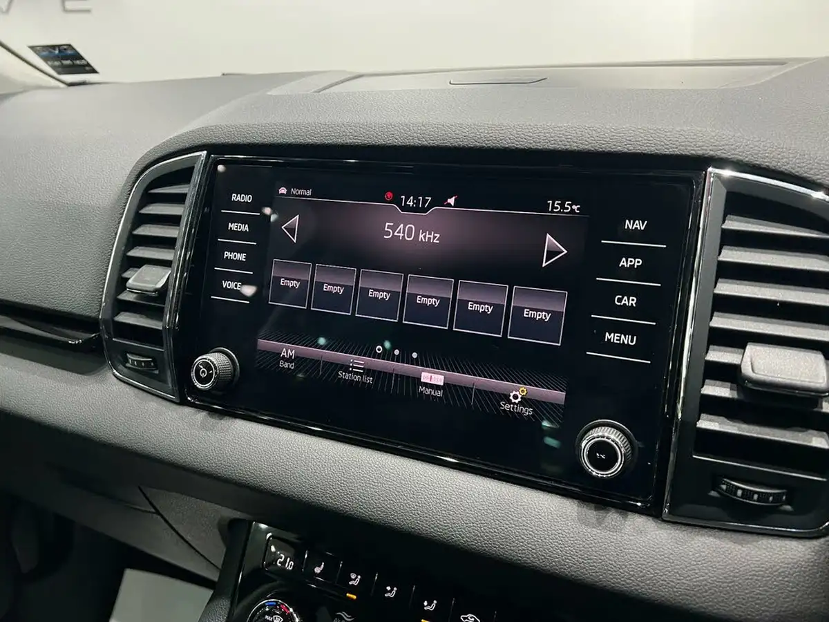 2018-skoda-karoq-16tdi-se-l-scr-1596cc-dsg-big-32