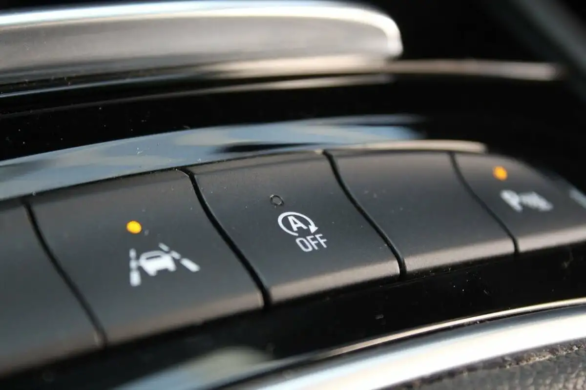 2020-vauxhall-insignia-grand-sport-15-turbo-d-sri-vx-line-nav-big-37