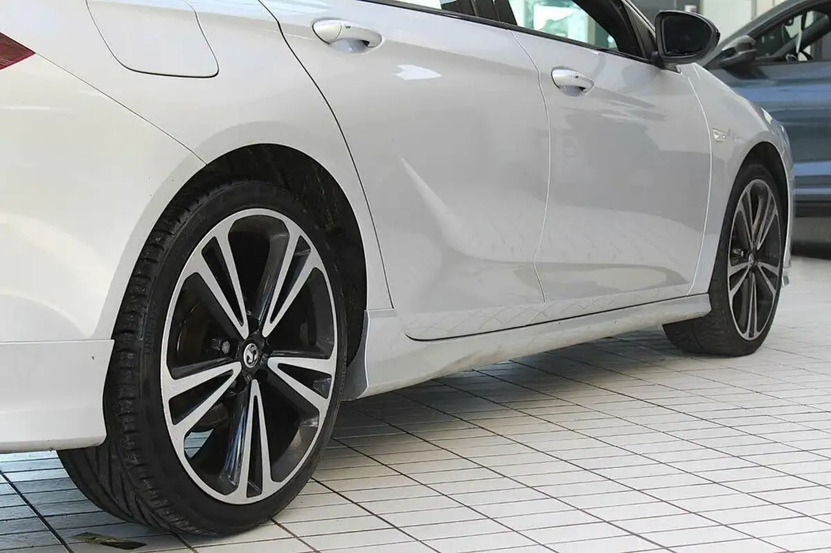 2020-vauxhall-insignia-grand-sport-15-turbo-d-sri-vx-line-nav-big-13