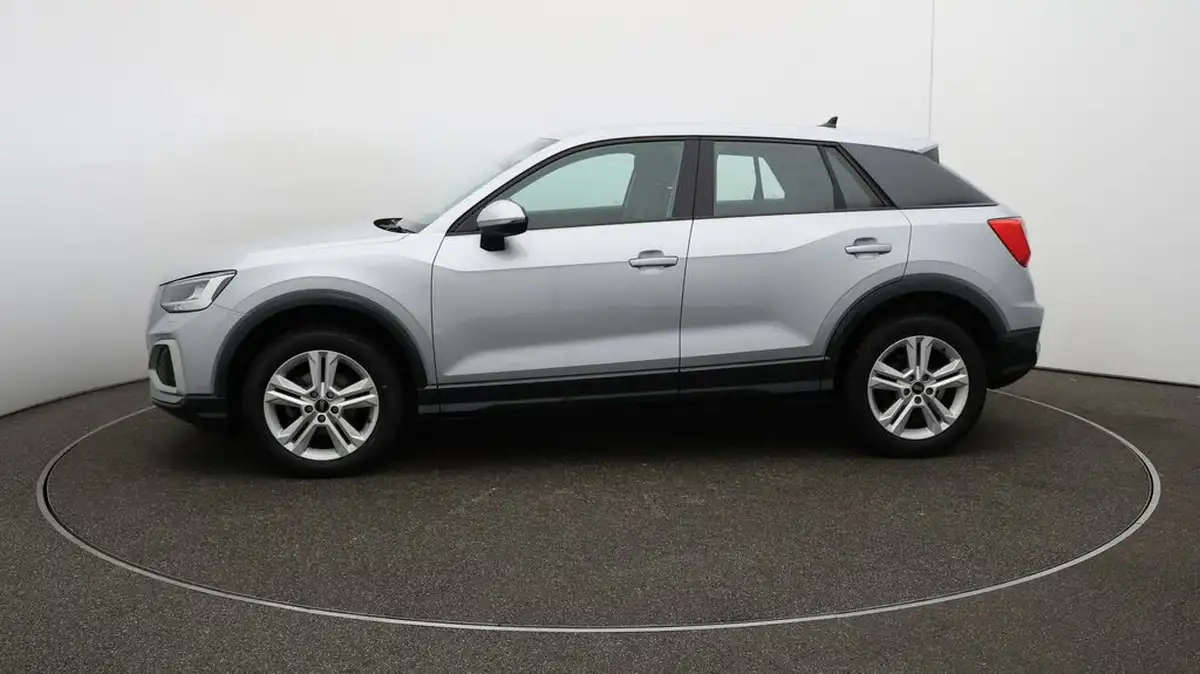 2021-audi-q2-10-30-tfsi-sport-big-4