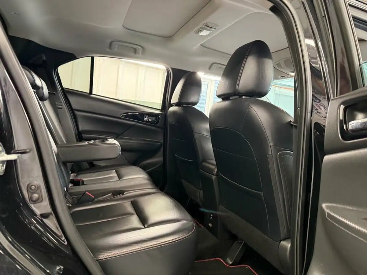 2018-mitsubishi-eclipse-cross-15-4-auto-big-22