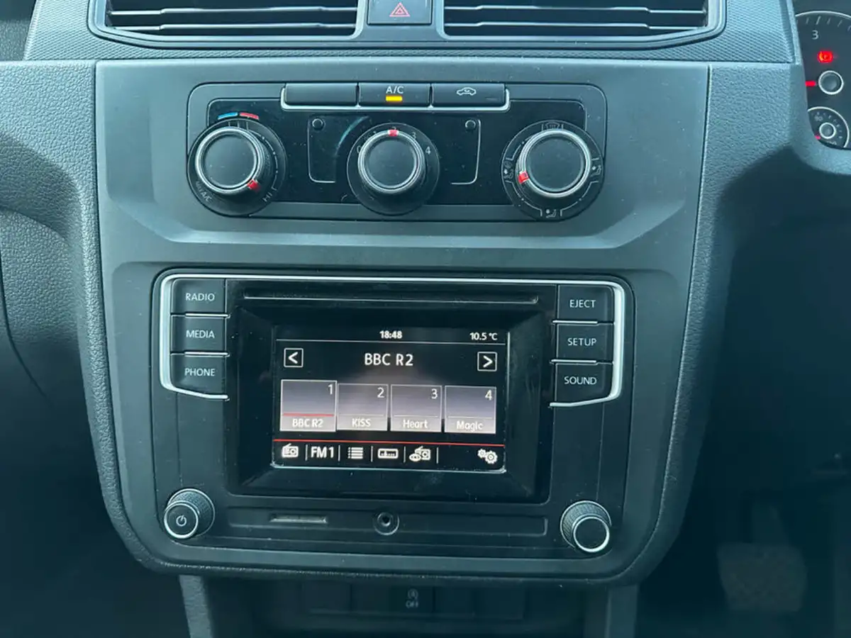 2019-volkswagen-caddy-20tdi-c20-trendline-bmt-102pseu6-dsg-big-15