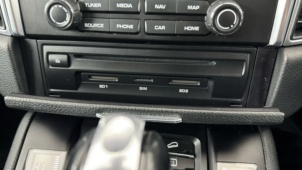 2018-porsche-macan-20-252ps-ss-big-19