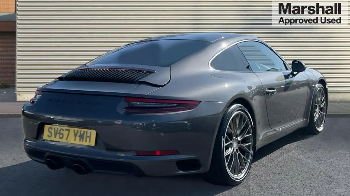 2017-porsche-911-30-carrera-coupe-pdk-big-2
