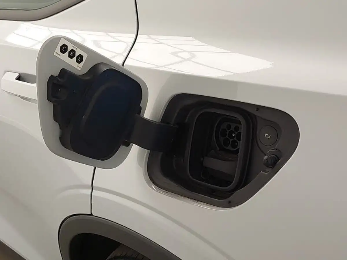 2022-polestar-polestar-2-e-ps2-170kw-long-single-plus-hatchback-big-11