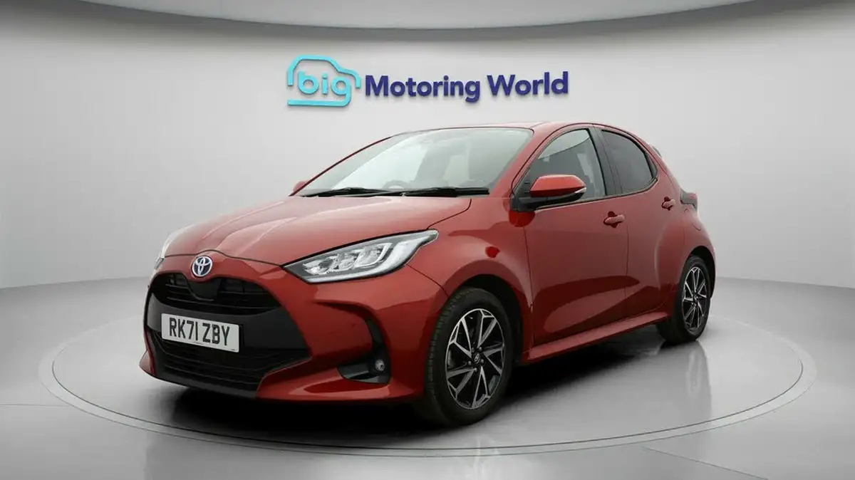 2021-toyota-yaris-15-vvt-i-design-big-2