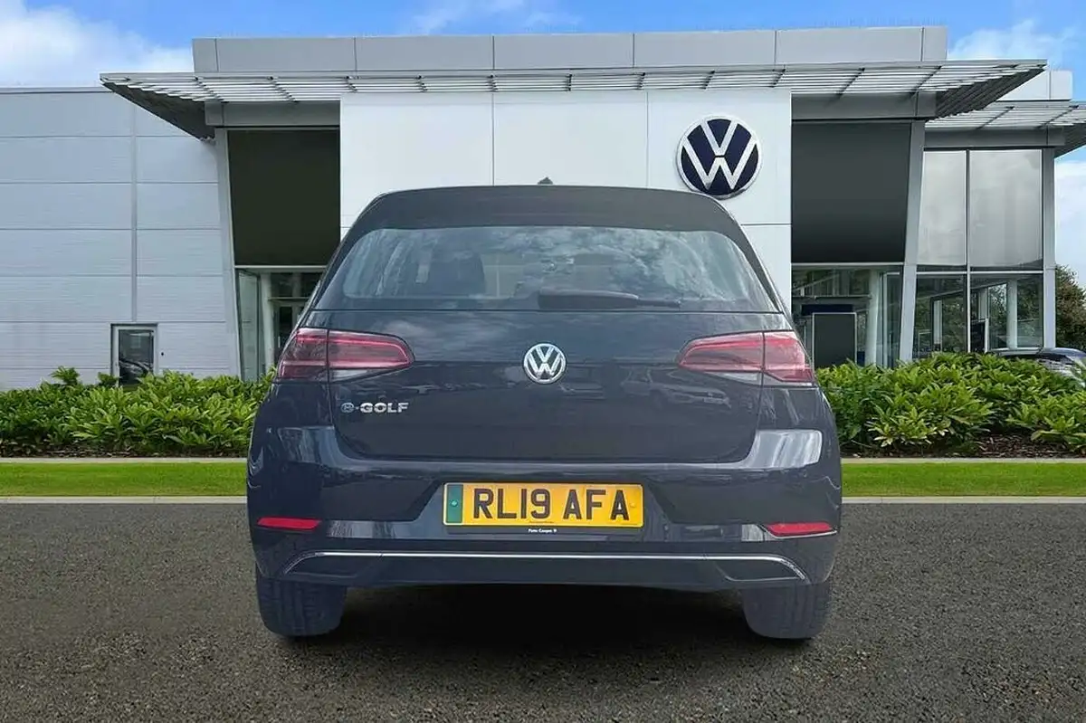 2019-volkswagen-golf-e-e-golf-big-8