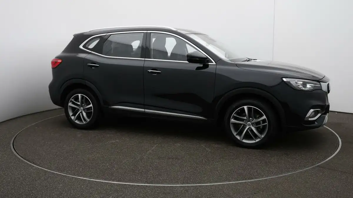 2022-mg-hs-15t-gdi-exclusive-162ps-dct-big-39