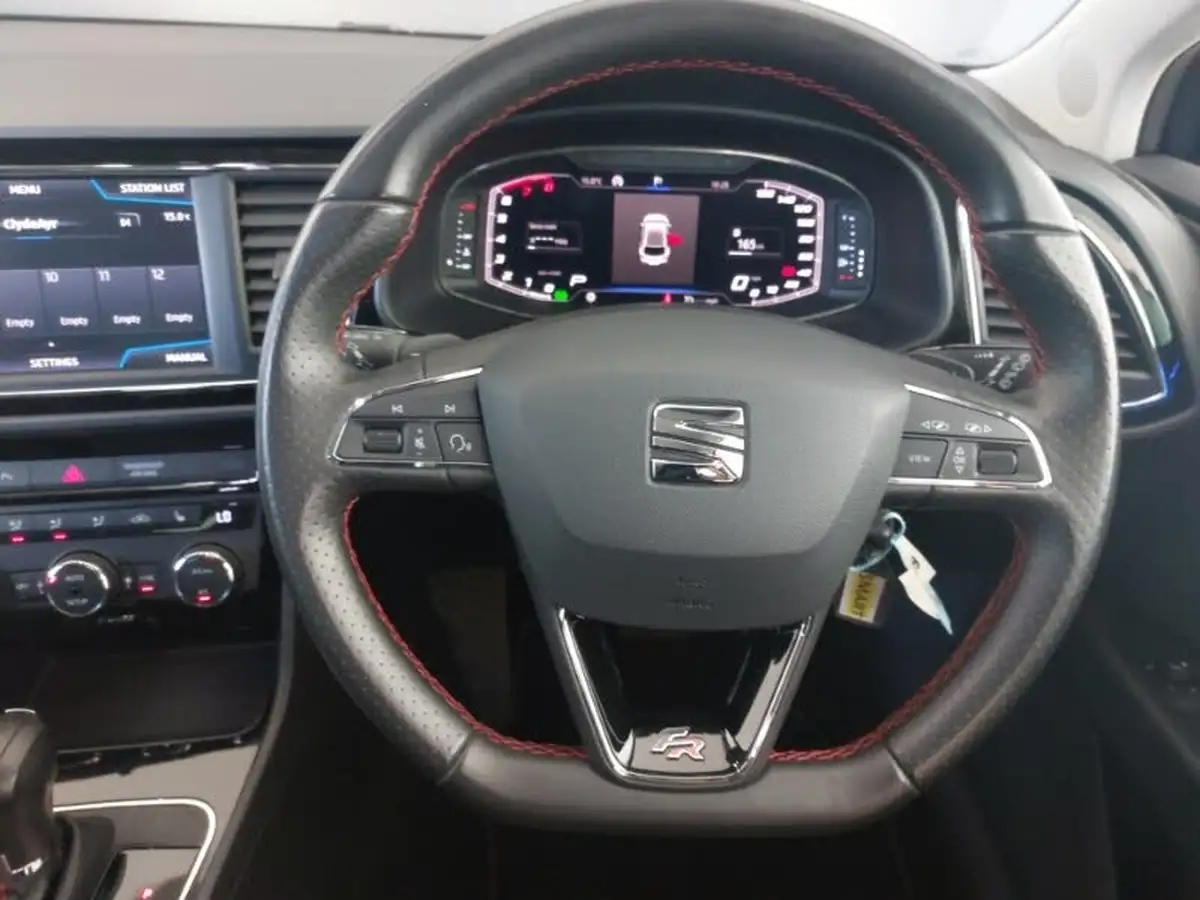2019-seat-leon-20-tsi-fr-sport-hatchback-big-10