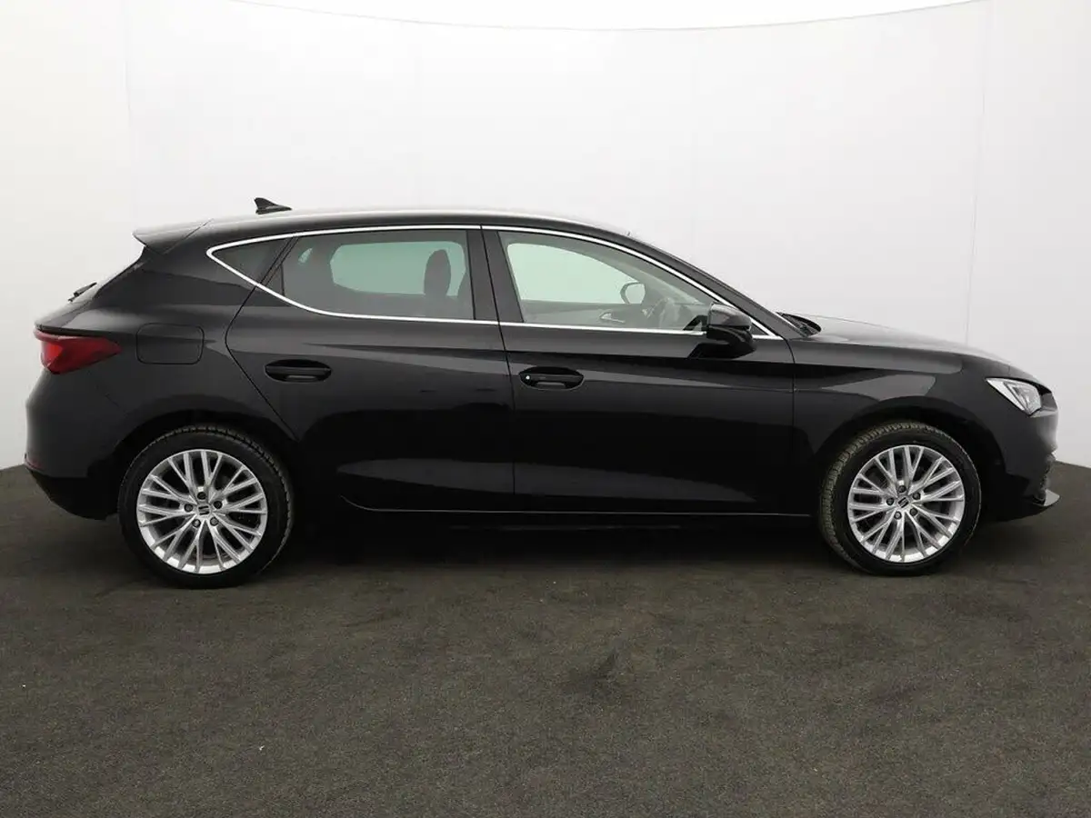 2021-seat-leon-14-e-hybrid-xcellence-hatchback-big-7
