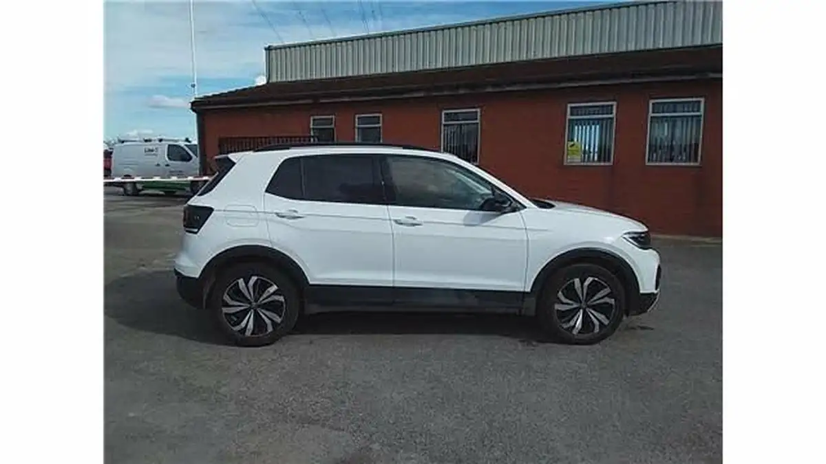 2023-volkswagen-t-cross-10-tsi-black-edition-110ps-big-7