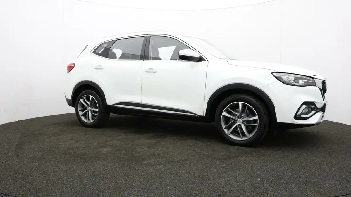 2022-mg-hs-15t-gdi-exclusive-162ps-dct-big-36