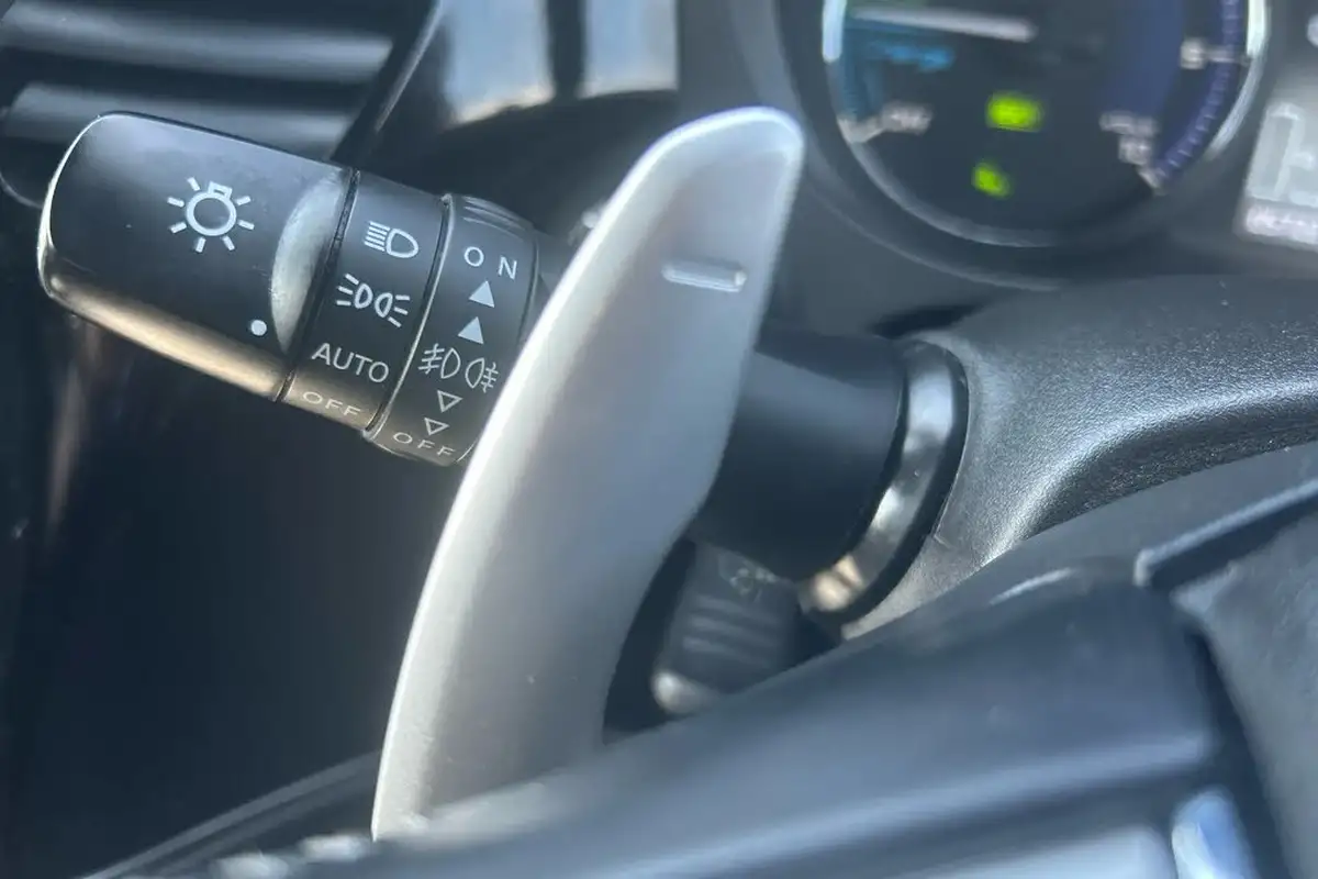 2019-mitsubishi-outlander-24-4h-phev-big-19