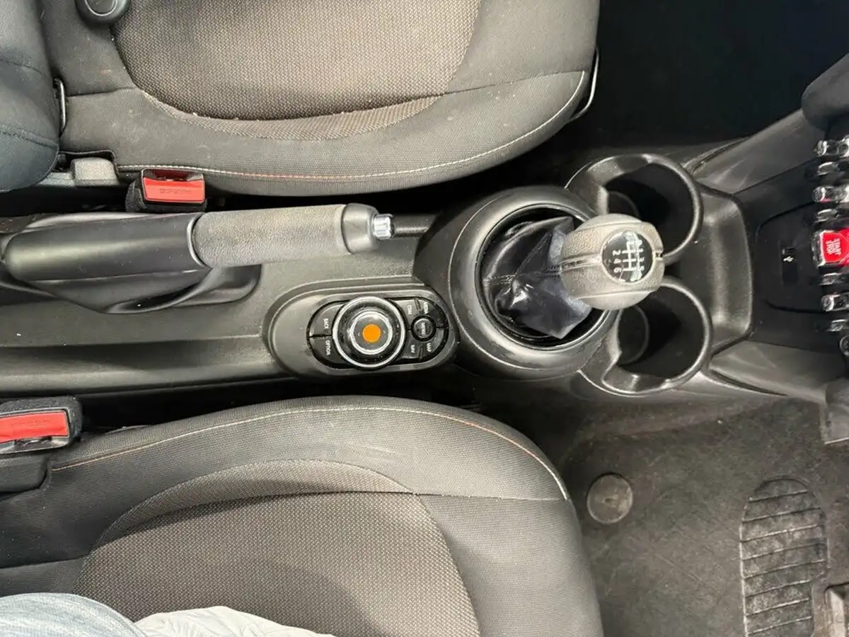 2018-mini-cooper-15td-cooper-d-series-ii-ss-hatchback-5d-big-28