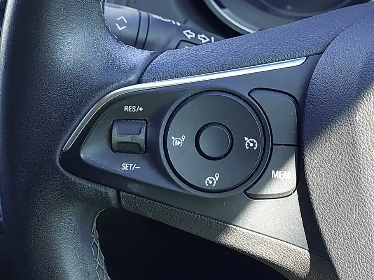 2018-vauxhall-grandland-x-16cdti-sport-nav-122ps-auto-big-12