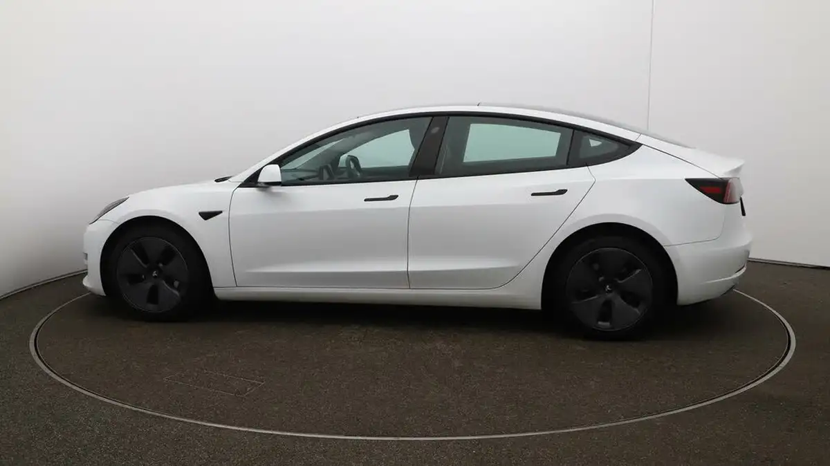 2021-tesla-model-3-e-long-range-awd-big-56