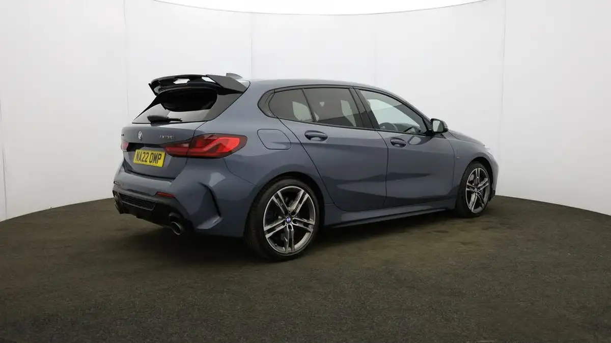 2022-bmw-1-series-20-m135i-xdrive-big-49