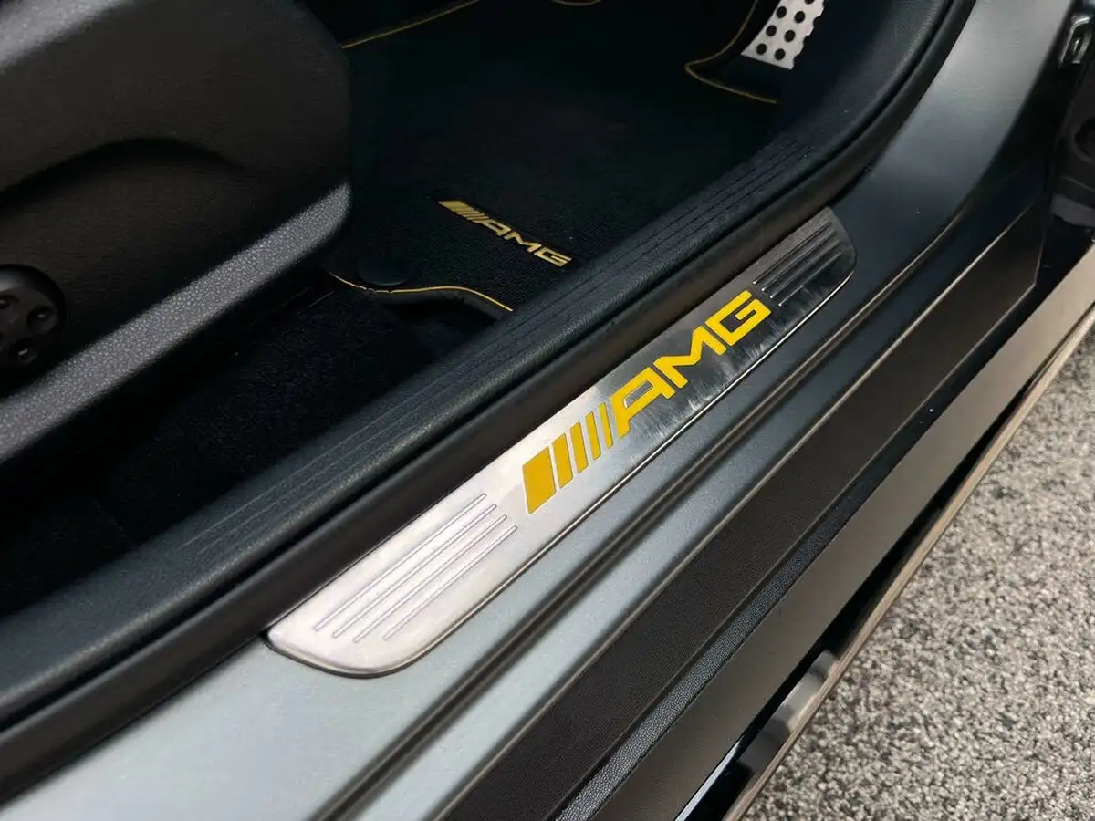 2018-mercedes-benz-glc-class-40-glc-amg-63-s-edition-1-510ps-station-wagon-5d-big-39