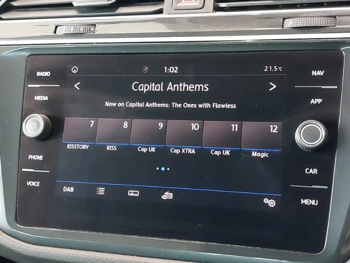 2018-volkswagen-tiguan-20tdi-se-navigation-150ps-ss-big-9