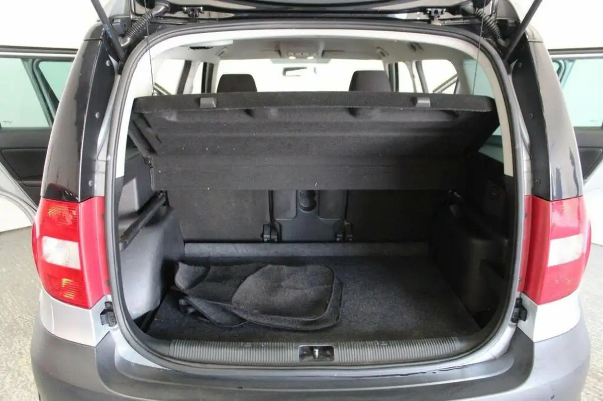 2013-skoda-yeti-20td-adventure-110bhp-big-17