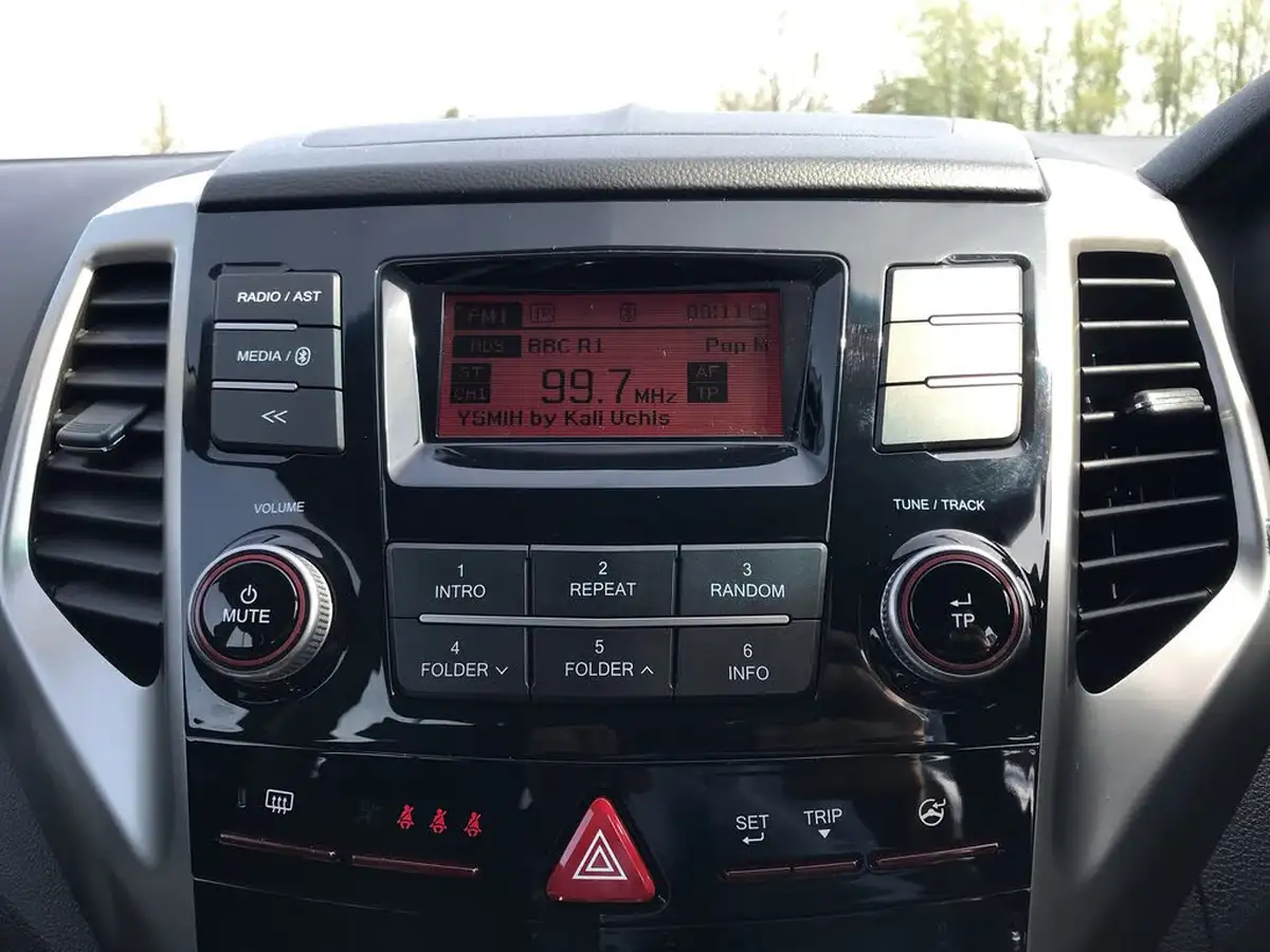 2017-kgm-ssangyong-tivoli-16-se-big-17