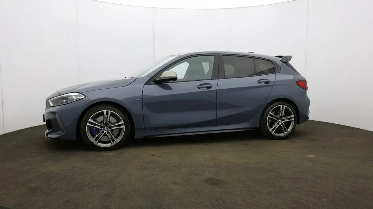 2022-bmw-1-series-20-m135i-xdrive-big-25