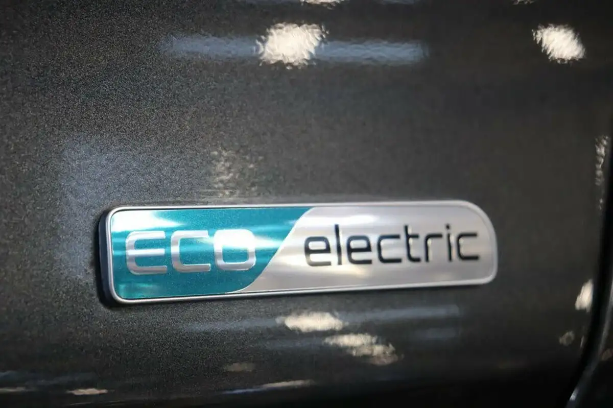 2021-kia-e-niro-ev-4-big-23