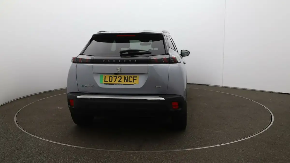 2023-peugeot-2008-suv-e-gt-136bhp-50kwh-station-wagon-big-6