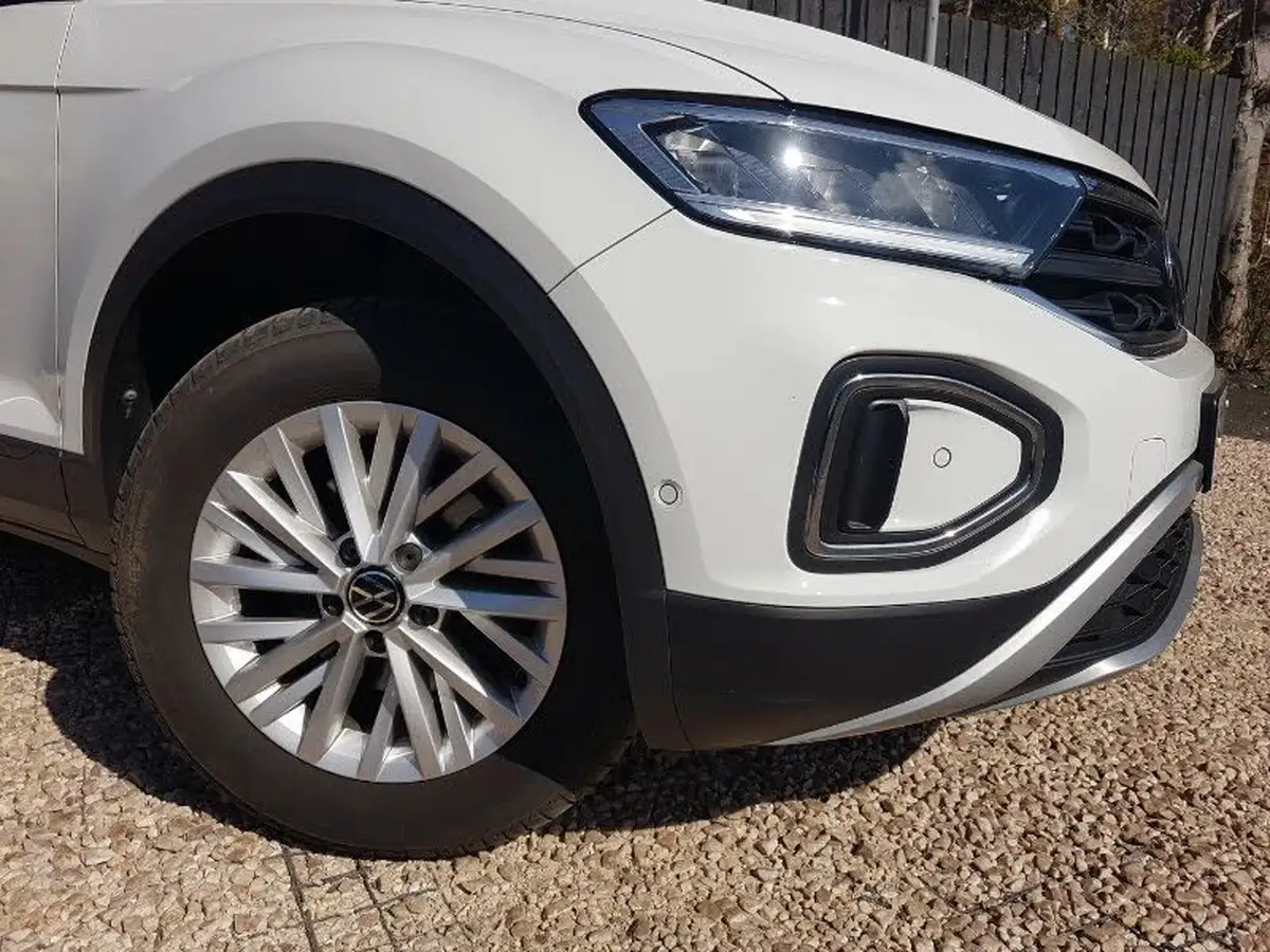2022-volkswagen-t-roc-10-tsi-life-big-12