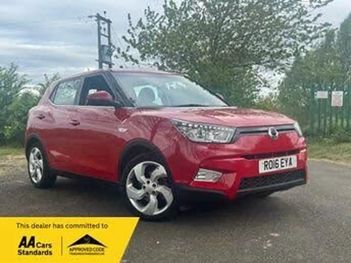 2016-kgm-ssangyong-tivoli-16-ex-big-0