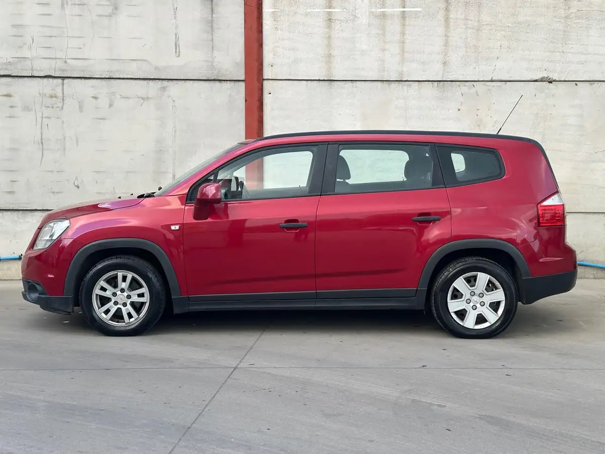 2011-chevrolet-orlando-18-ls-big-8