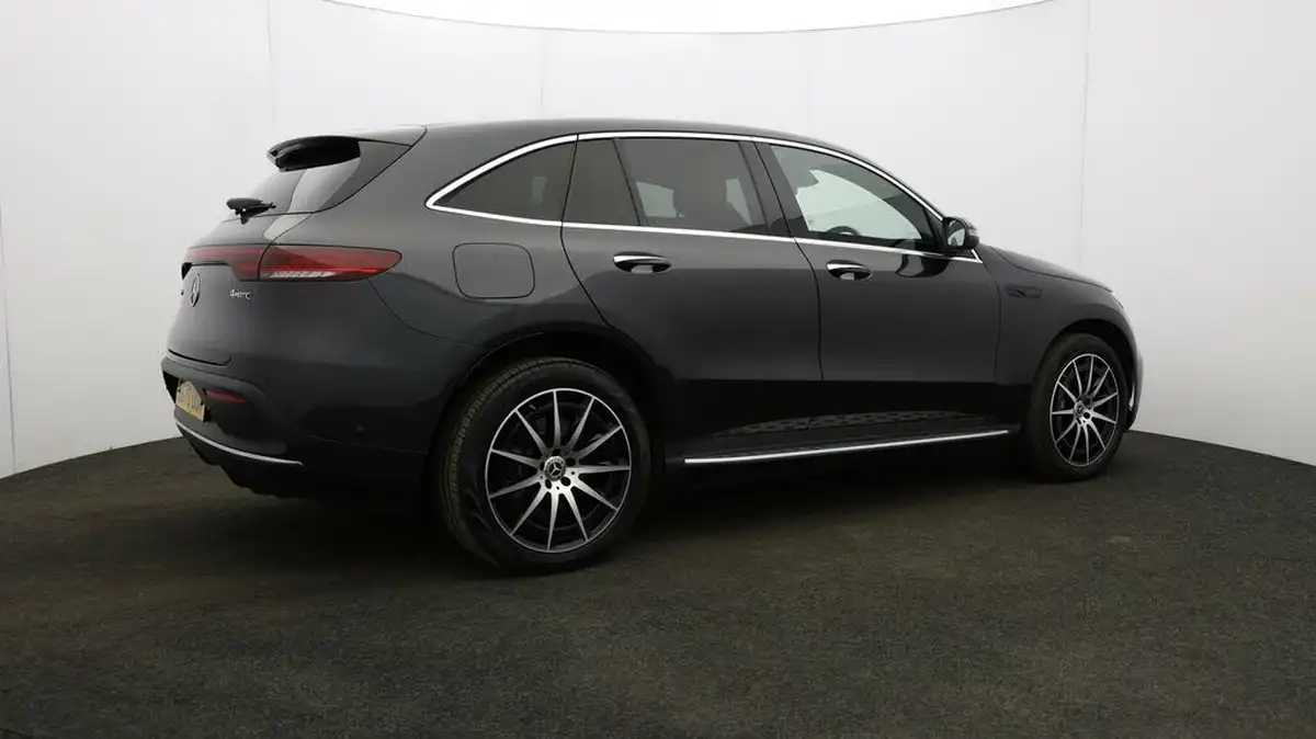 2020-mercedes-benz-eqc-e-eqc-400-amg-line-big-57