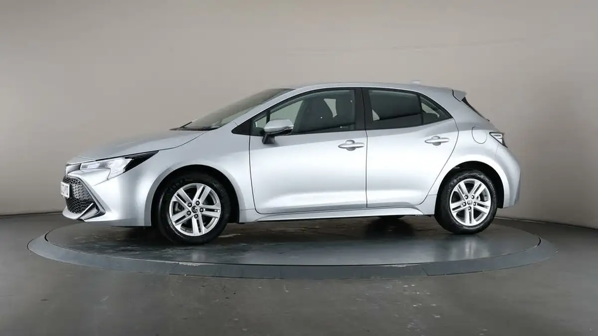 2023-toyota-corolla-18-vvt-i-icon-120bhp-trk-hatchback-5d-big-33