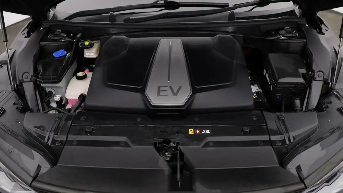 2022-kia-ev6-e-air-big-18