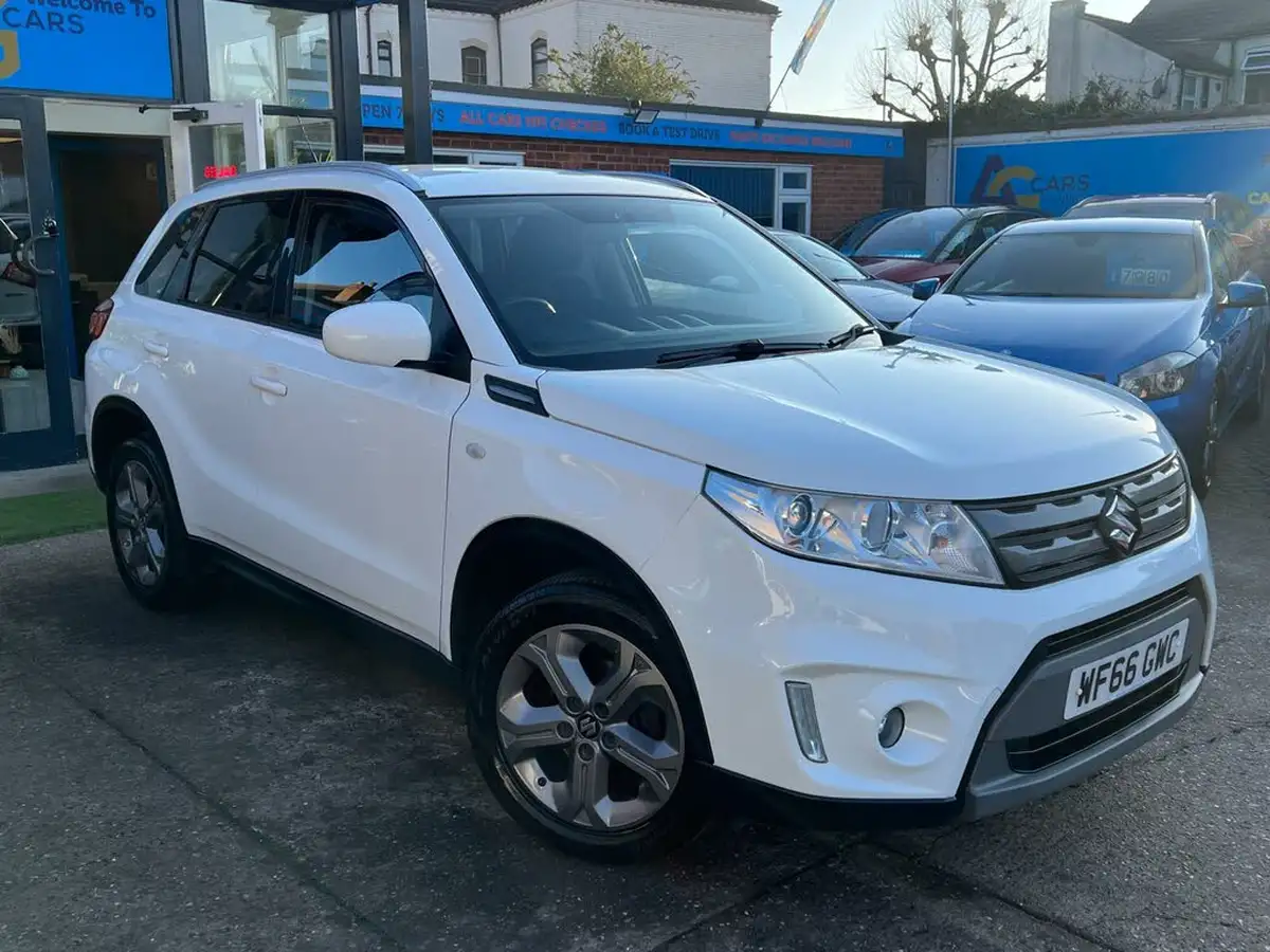 2016-suzuki-vitara-16-sz-t-big-11