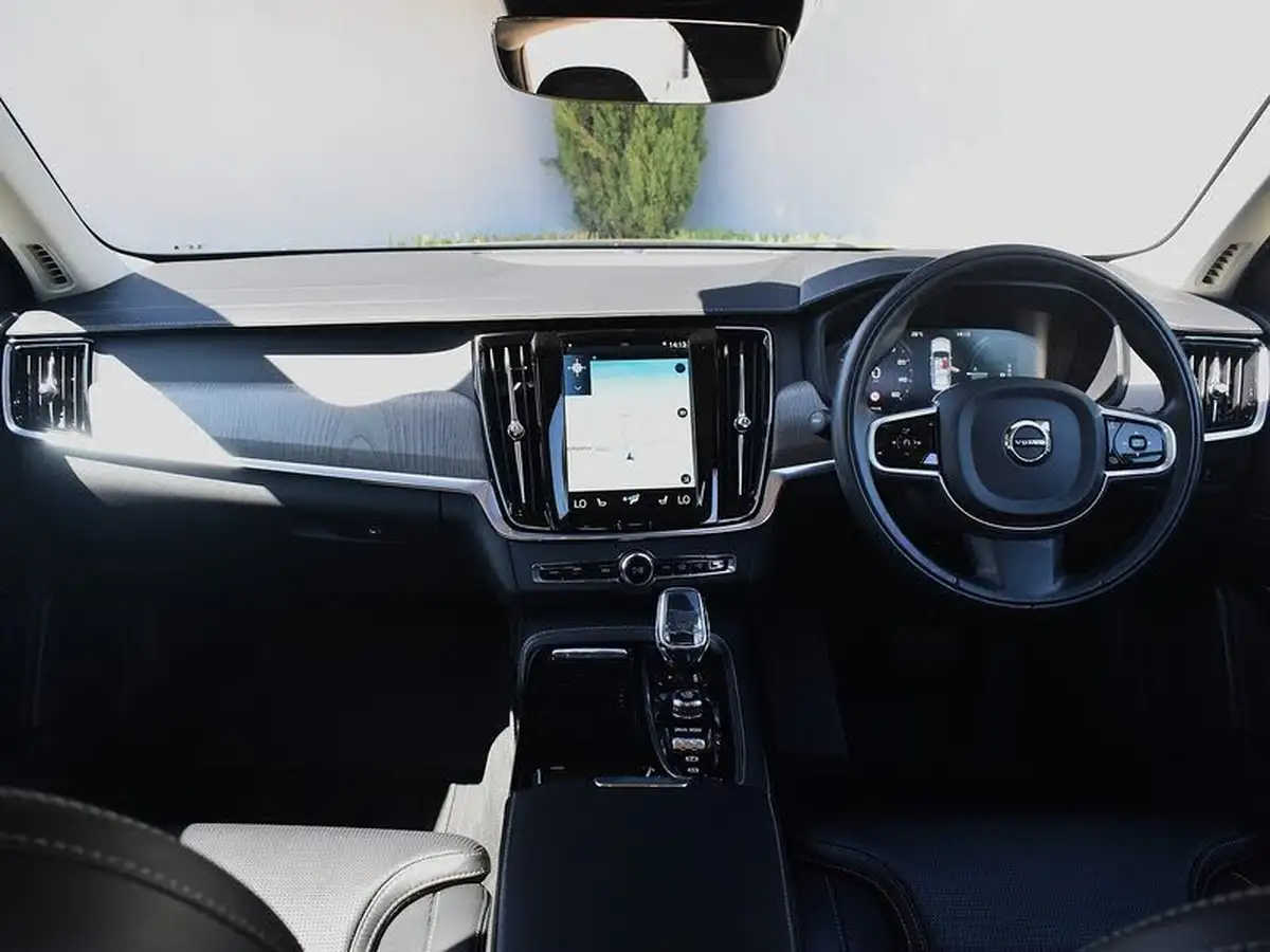 2021-volvo-s90-20-t8-inscription-390bhp-big-15