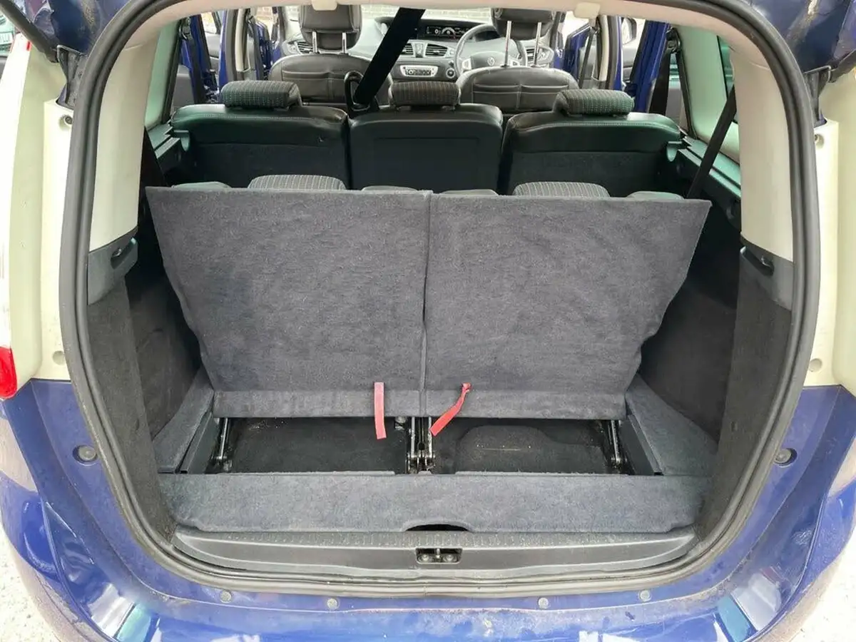 2012-renault-grand-scenic-15dci-dynamique-tom-tom-big-40