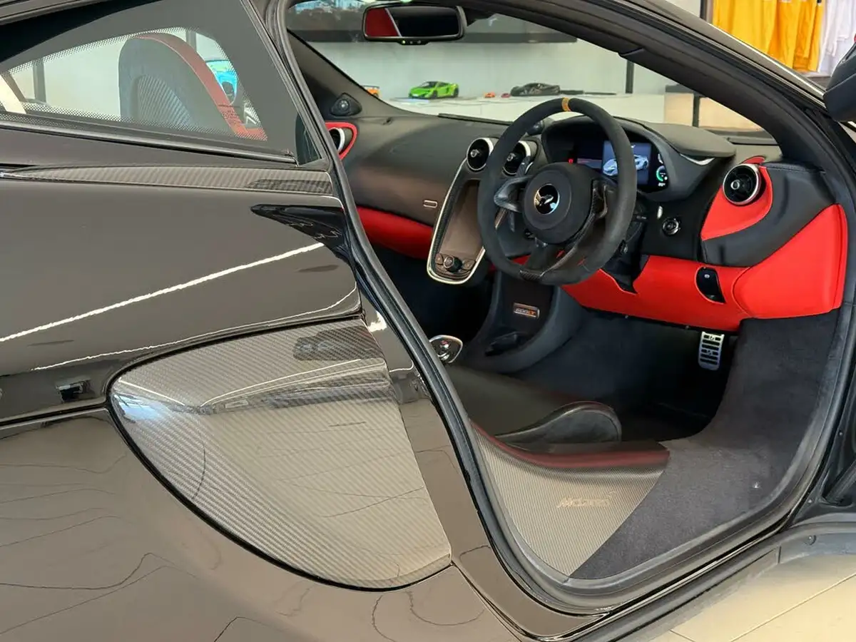 2019-mclaren-600lt-38-big-25